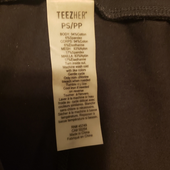 NWT TeezHer Women’s Leggings Black Sz PS Smoothes Slims - Picture 8 of 8